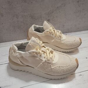 Andia Fora, Ruffle, Mellow Bianca, Size 40 (81/2-9)